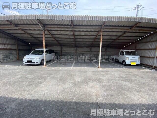 東大阪市六万寺町2丁目5-14の月極駐車場1