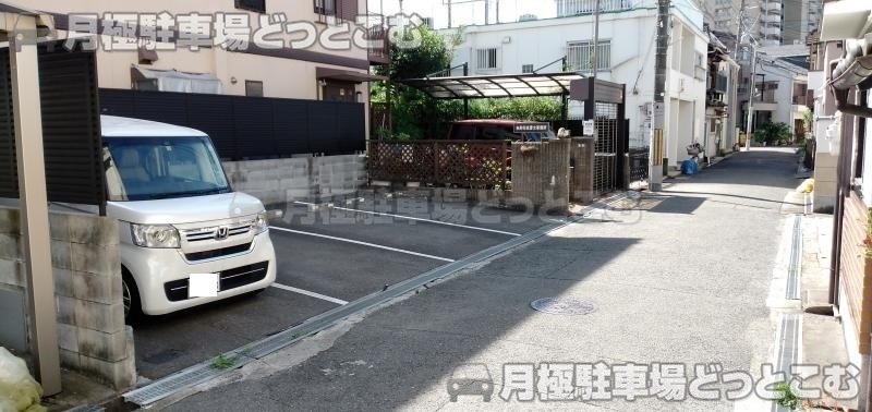 大阪市旭区高殿7丁目13-4の月極駐車場2
