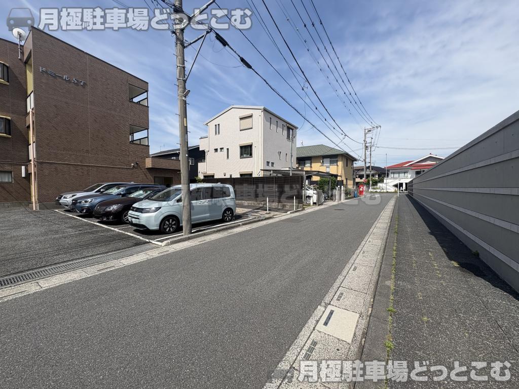 さいたま市中央区上峰3丁目12-12の月極駐車場2