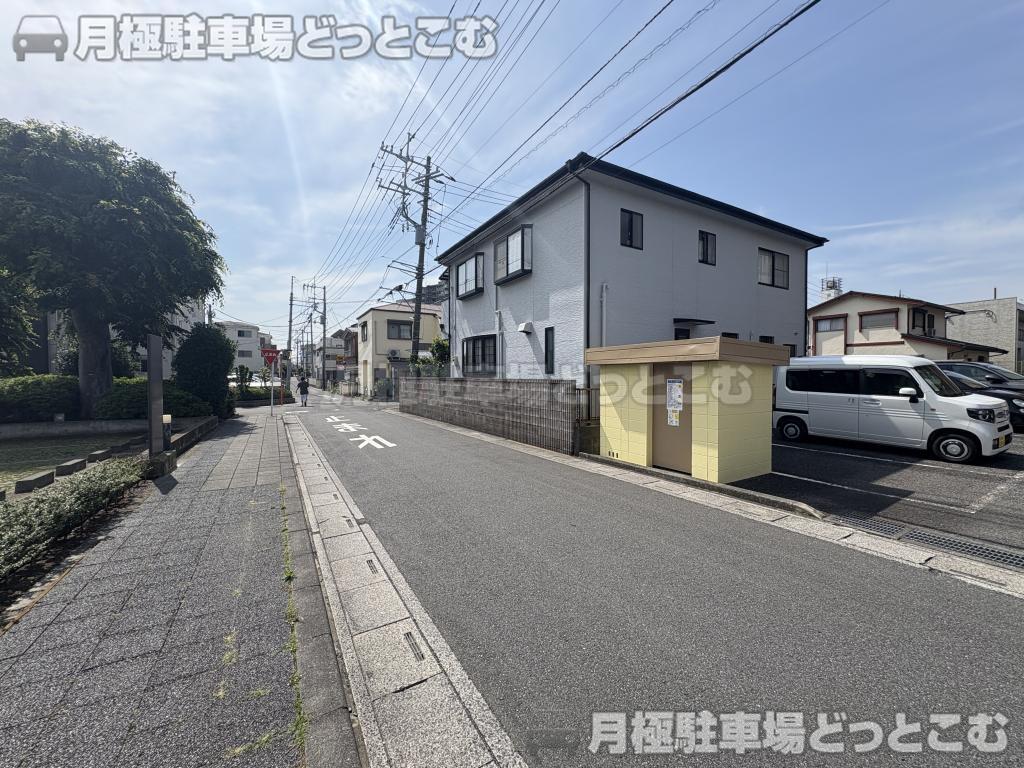 さいたま市中央区上峰3丁目12-12の月極駐車場3