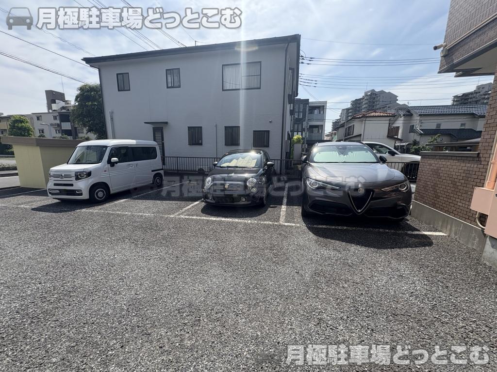 さいたま市中央区上峰3丁目12-12の月極駐車場5