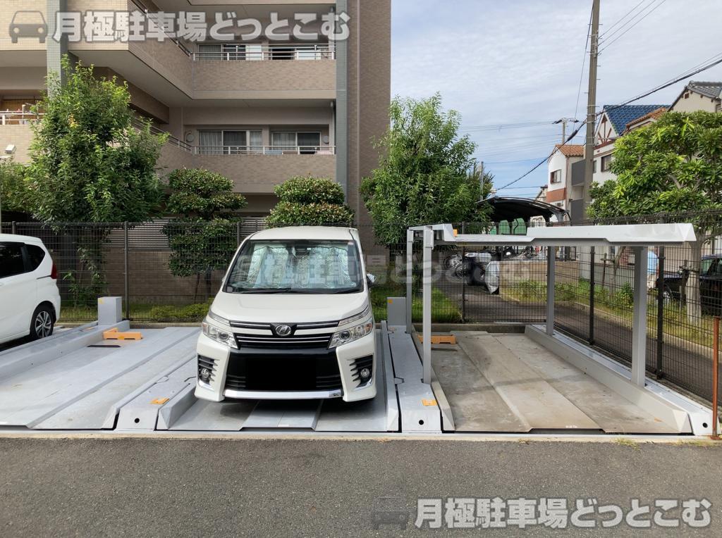 大阪市淀川区三国本町1-11-23の月極駐車場2
