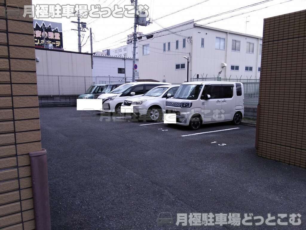 東大阪市西石切町5丁目187-1の月極駐車場3