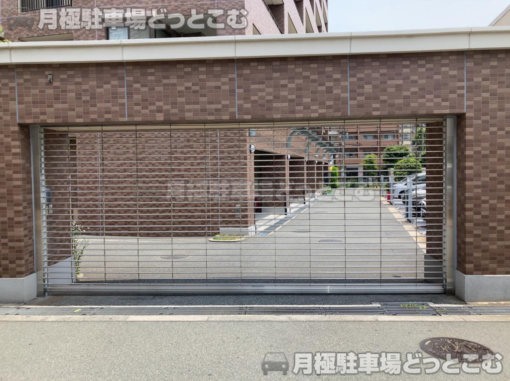 大阪市福島区大開3-3-23の月極駐車場4