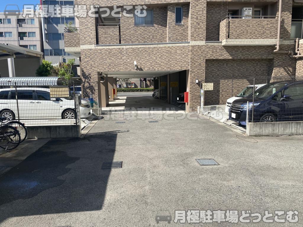 大阪市住吉区苅田3-16-21の月極駐車場2