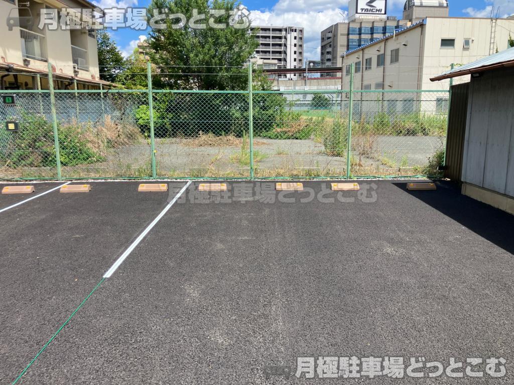 東大阪市森河内東1丁目155-12の月極駐車場4
