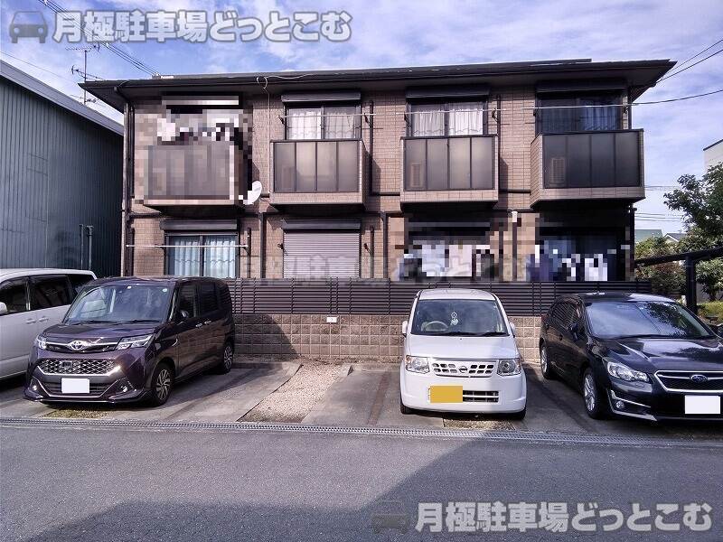 大東市灰塚5丁目452-1の月極駐車場2