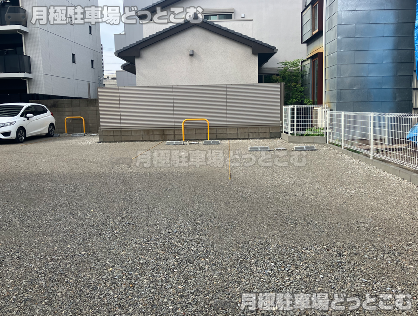 名古屋市西区那古野1丁目1709-2,1710,1711,1713,1717,1719,1741の月極駐車場10