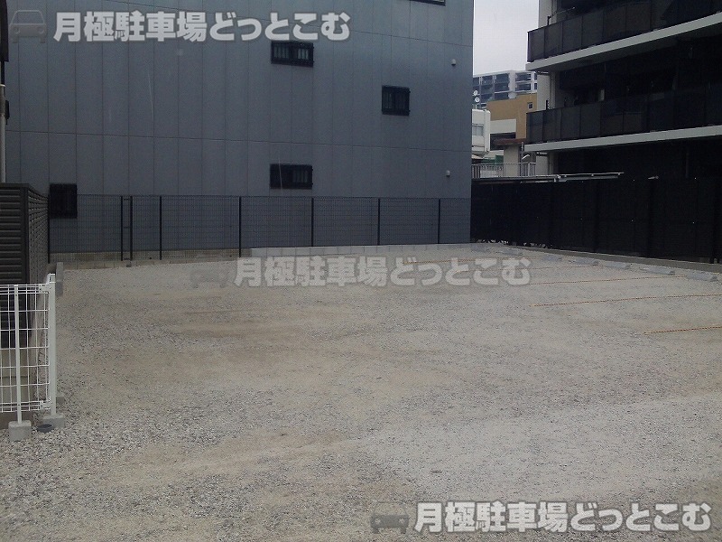 名古屋市西区那古野1丁目1709-2,1710,1711,1713,1717,1719,1741の月極駐車場4