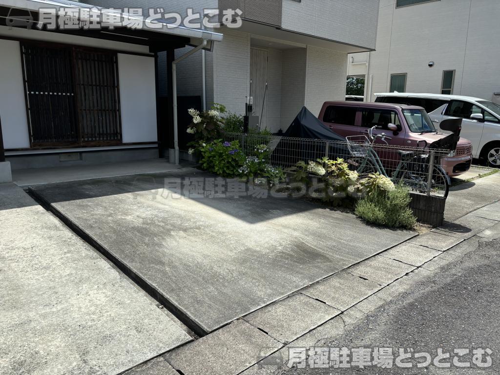 春日井市天神町19番2の月極駐車場2