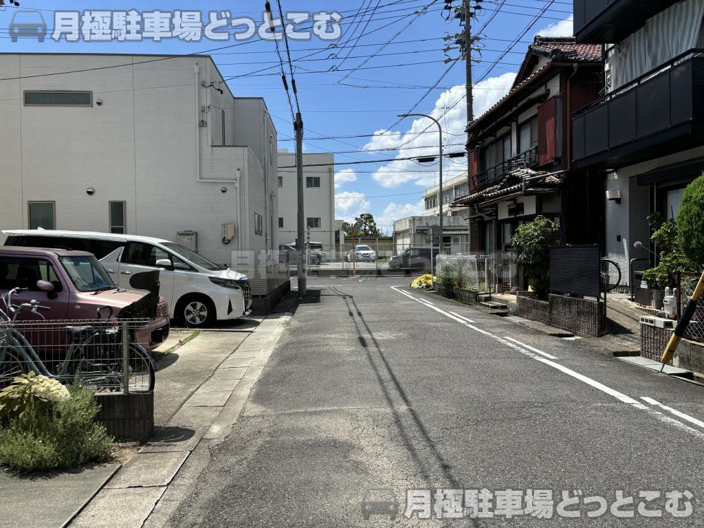 春日井市天神町19番2の月極駐車場6
