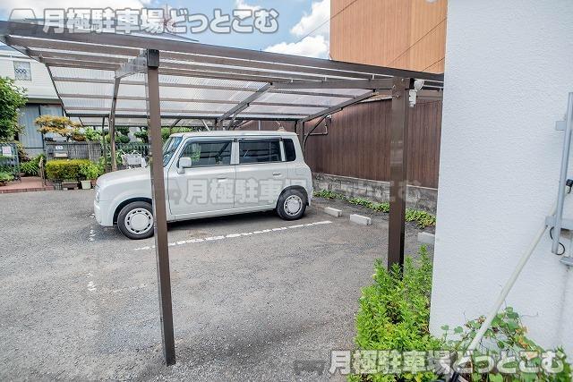 高槻市千代田町20-3の月極駐車場3