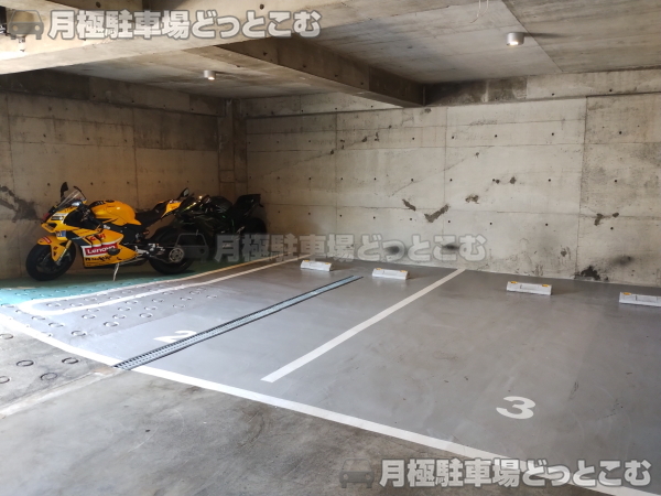 大田区上池台1丁目51－16 の月極駐車場3
