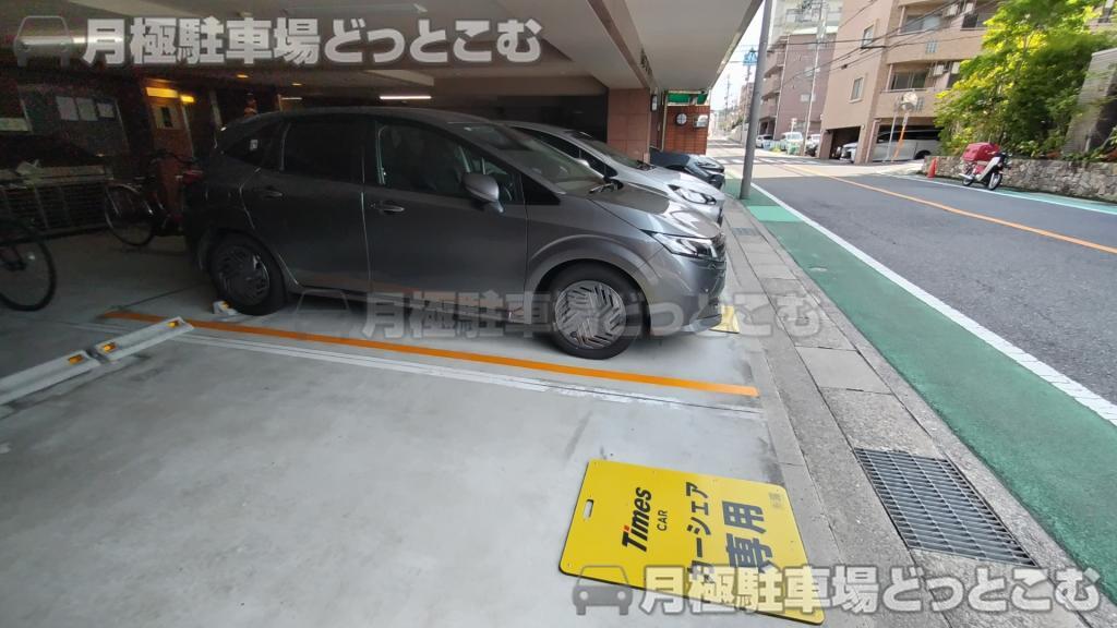 名古屋市千種区春里町4丁目19の月極駐車場7