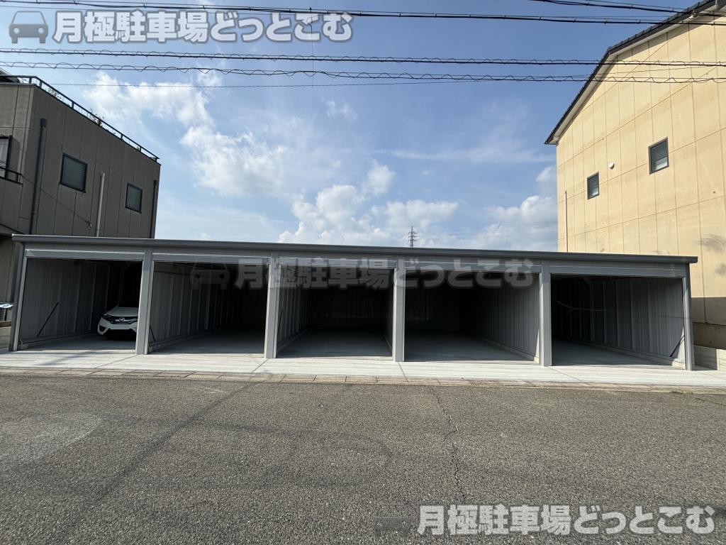 名古屋市緑区大高町己新田135番1の月極駐車場2