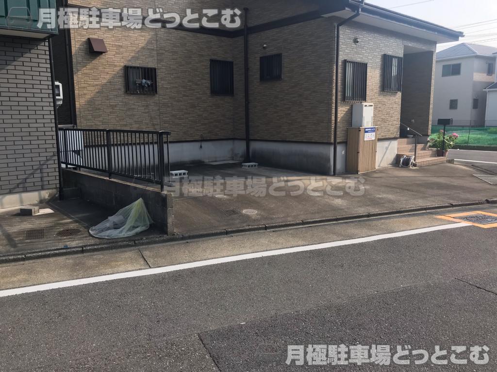 名古屋市中川区打出町江西764-1の月極駐車場1