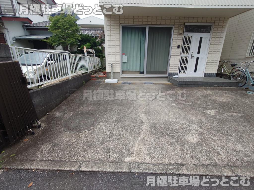 茅ケ崎市東海岸北5丁目10-52の月極駐車場3