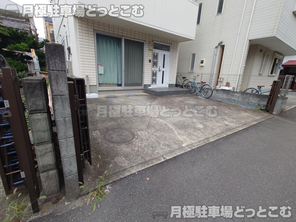 茅ケ崎市東海岸北5丁目10-52の月極駐車場4