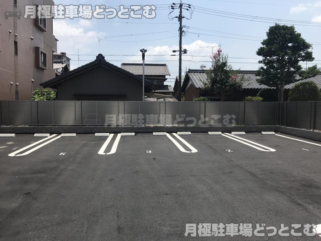 岩倉市西市町西市前52-4の月極駐車場2