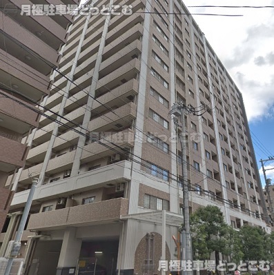 大阪市北区中崎3丁目4-22の月極駐車場4