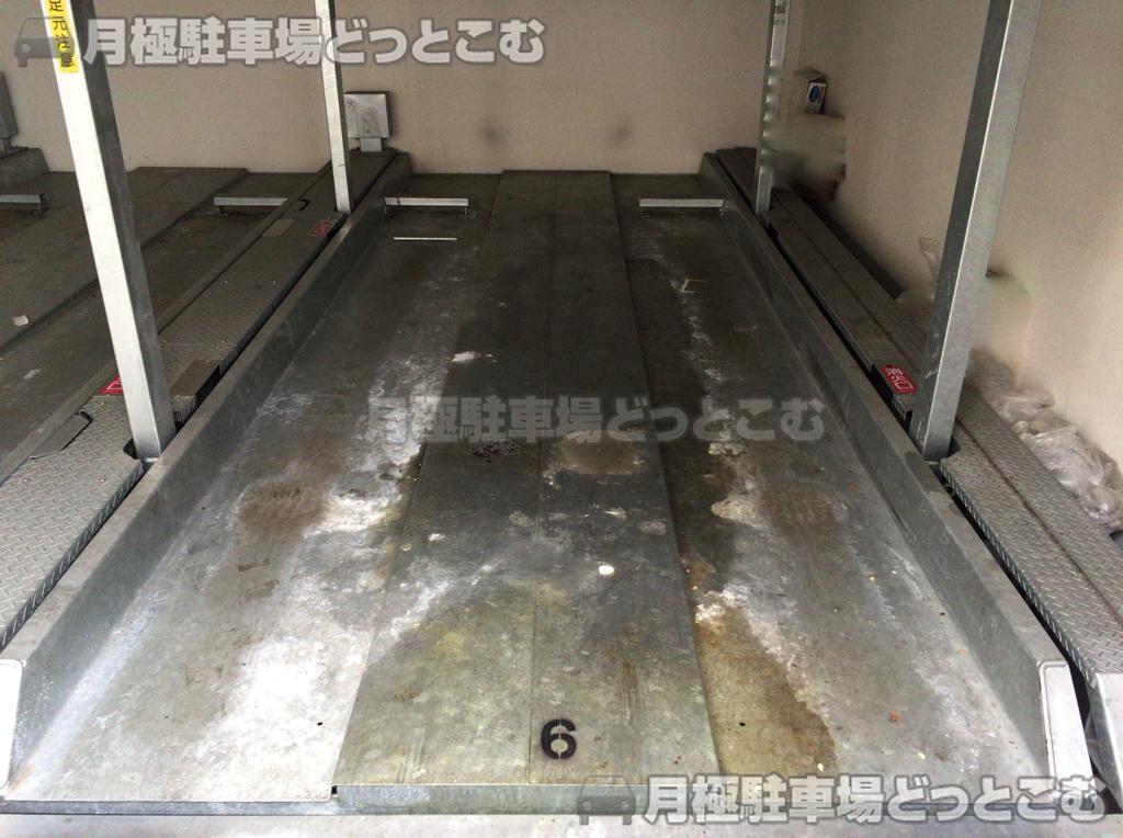 大阪市浪速区幸町3-3-10の月極駐車場3