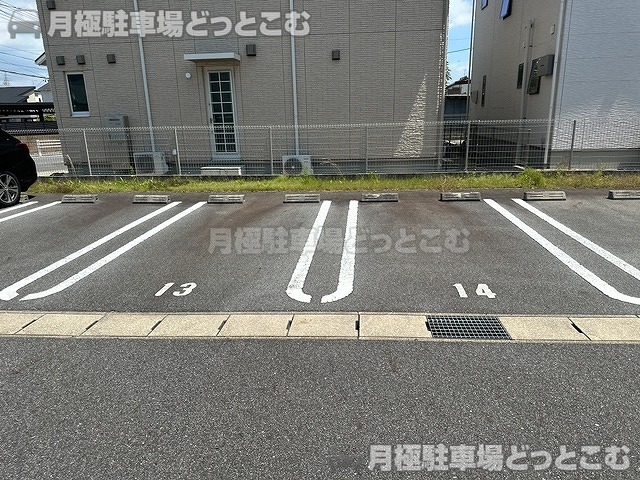 岡崎市牧御堂町字炭焼2-1の月極駐車場5