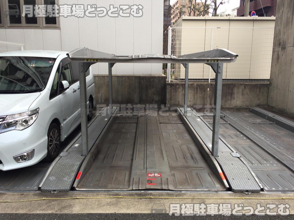 大阪市中央区玉造2-1-10の月極駐車場2