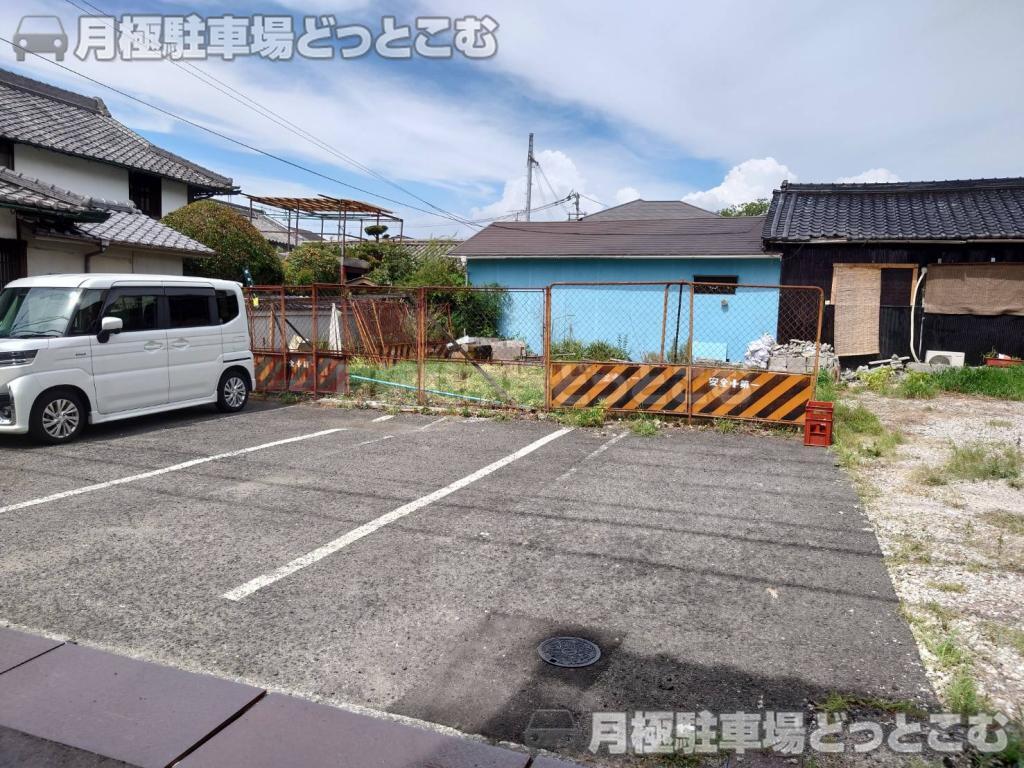 泉佐野市元町4－12の月極駐車場2