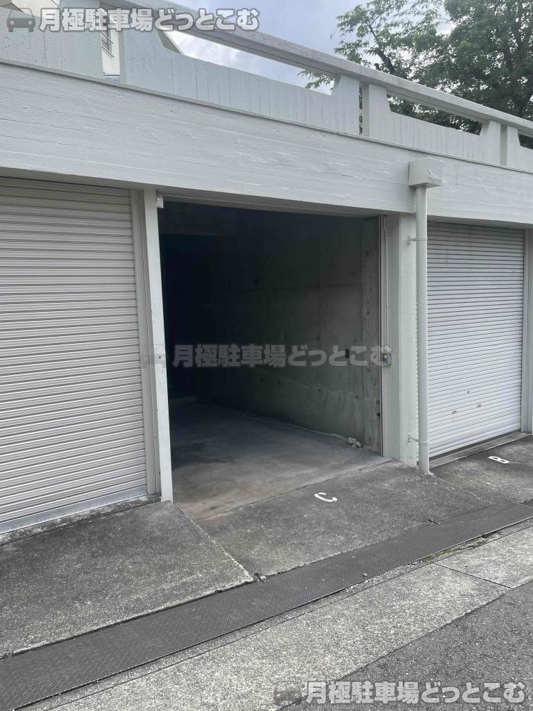 名古屋市千種区池上町2丁目8の月極駐車場9