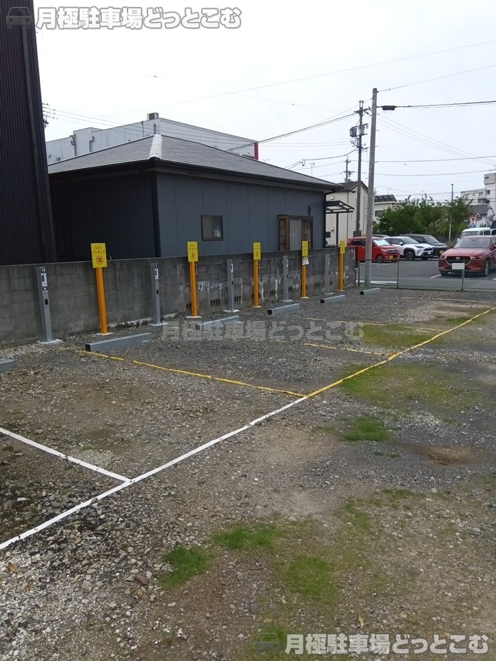 名古屋市南区白雲町131の月極駐車場1