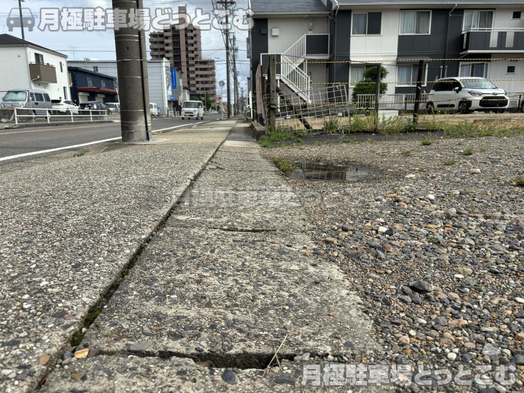 名古屋市守山区大森4丁目2021番の月極駐車場6