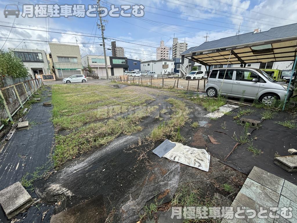 名古屋市守山区大森4丁目2021番の月極駐車場7