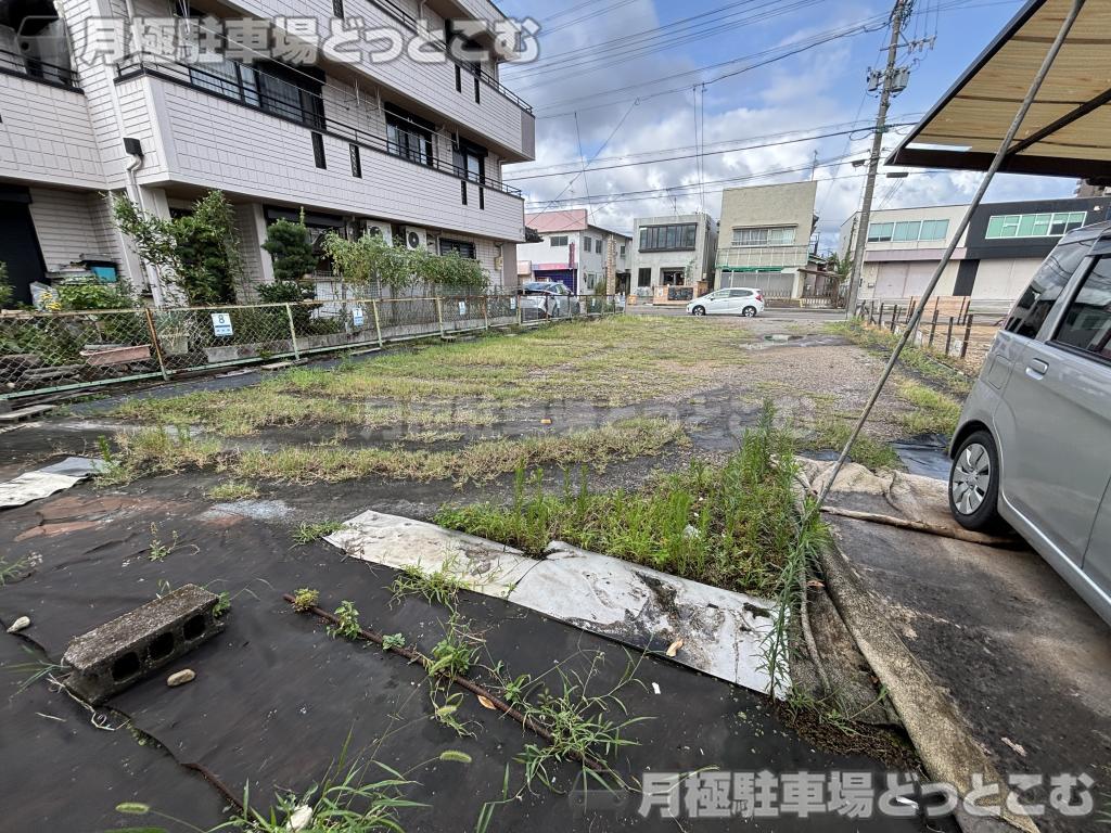 名古屋市守山区大森4丁目2021番の月極駐車場8