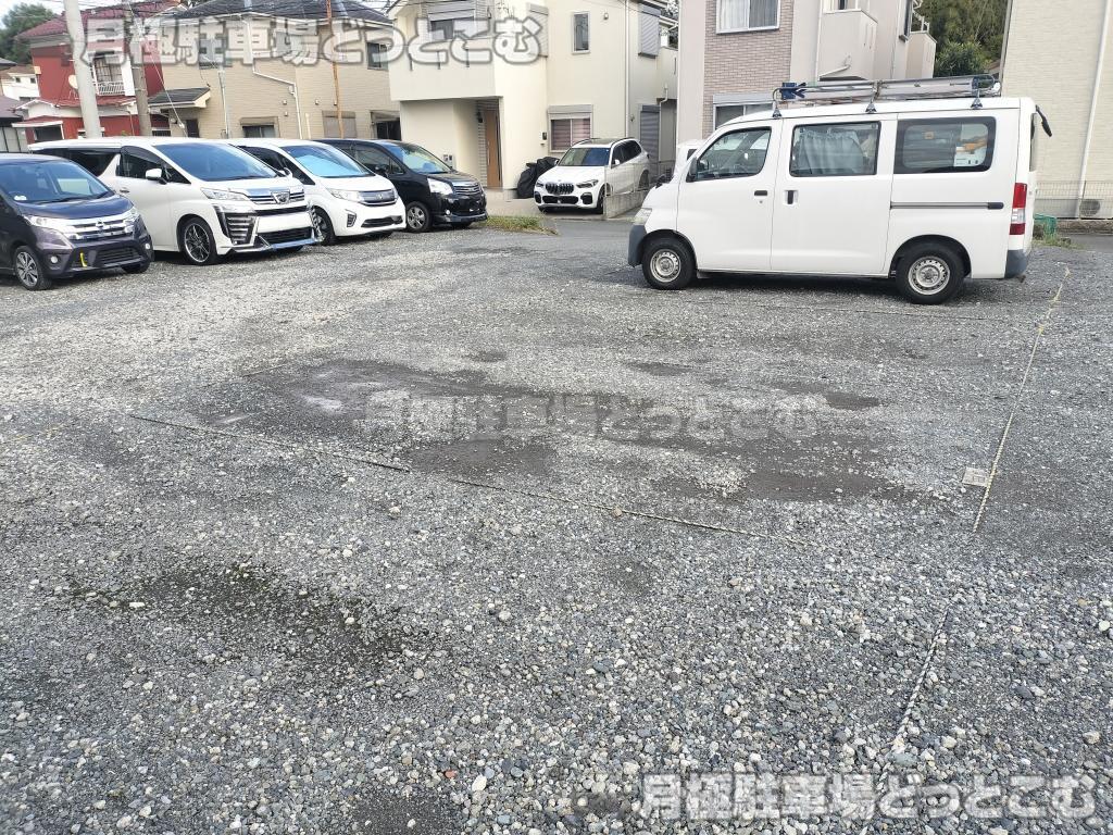 横浜市港南区日野4丁目721-42、721-75　の月極駐車場7