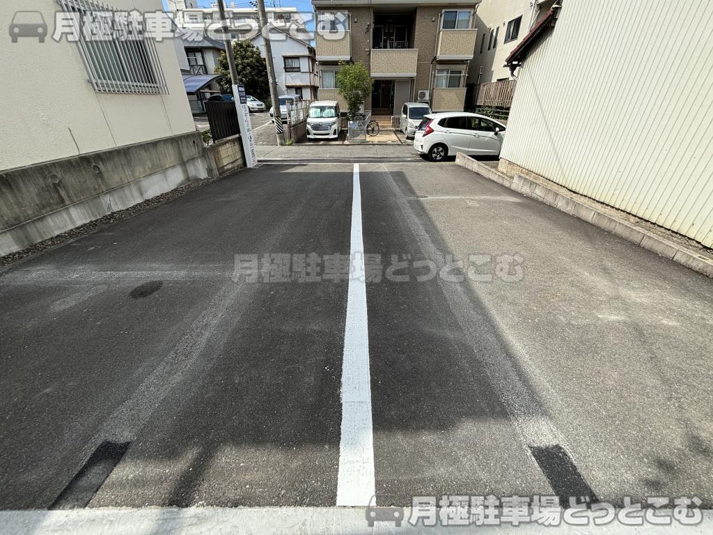 名古屋市南区北頭町4丁目35番の月極駐車場2