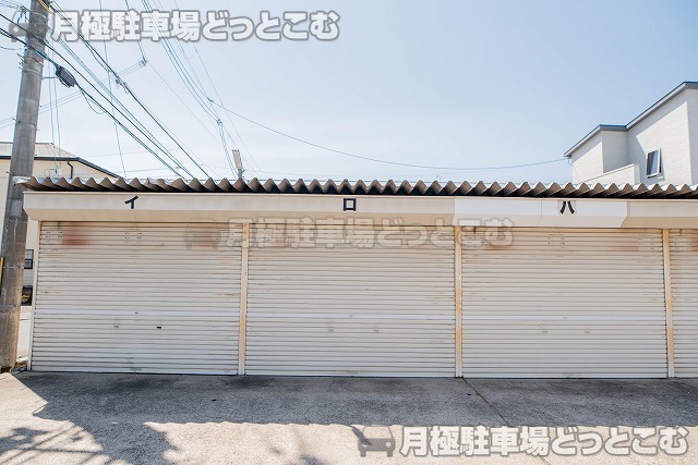 岸和田市極楽寺町2-2-26の月極駐車場2