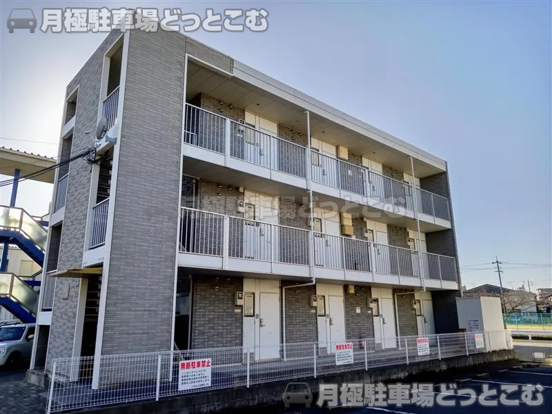 岡山市北区下中野313－103の月極駐車場1