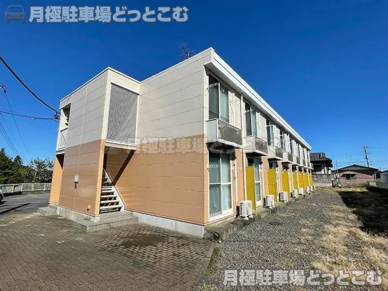 石岡市茨城1－17－12の月極駐車場1