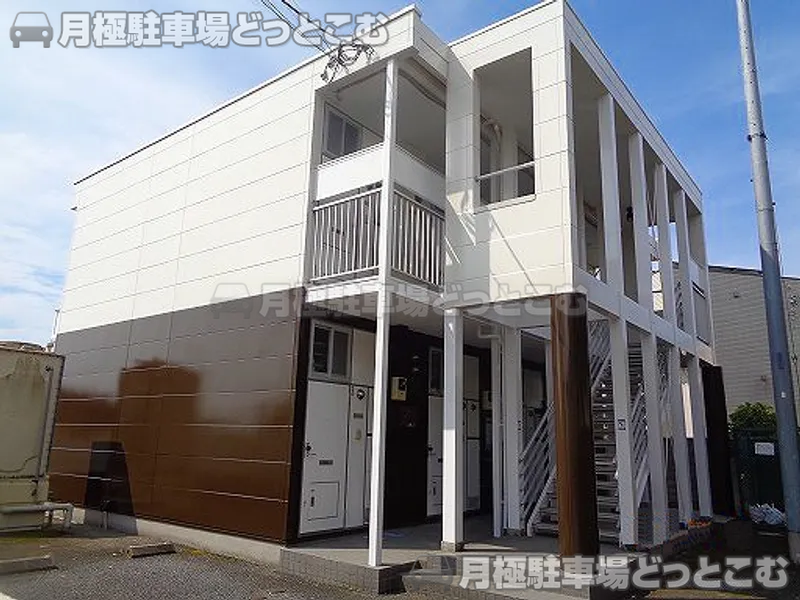 伊勢原市岡崎6779－7の月極駐車場1