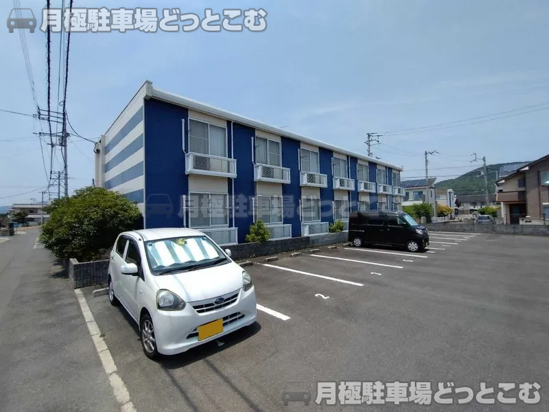 高松市成合町665－1の月極駐車場1