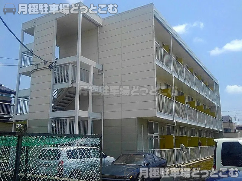 海老名市中新田3－29－8の月極駐車場1