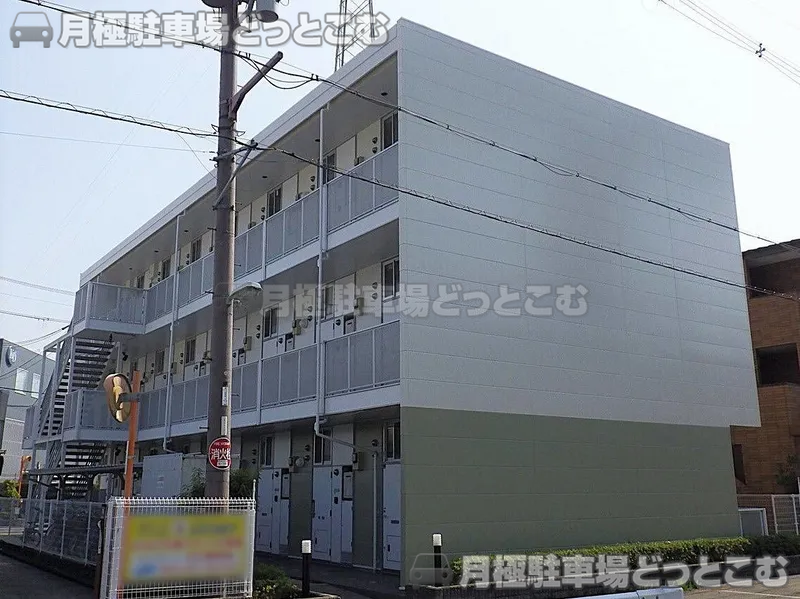 摂津市東一津屋1－35の月極駐車場1