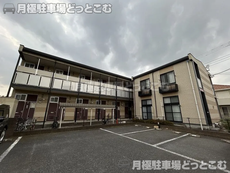 さいたま市緑区中尾1355－1の月極駐車場1