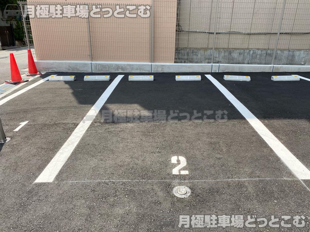 大阪市天王寺区筆ケ崎町4-21の月極駐車場2