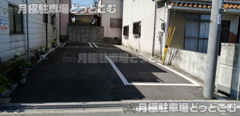 堺市美原区平尾2648-48の月極駐車場3