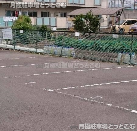 和歌山市杭ノ瀬6-4の月極駐車場2