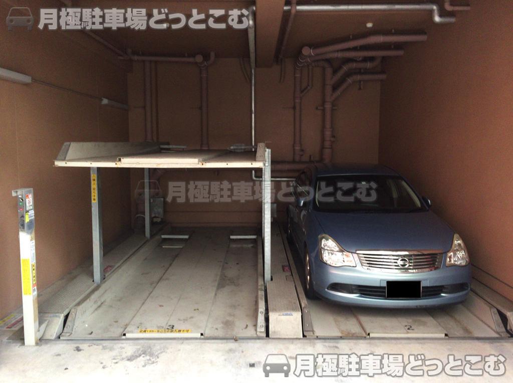 大阪市北区天満2-4-22の月極駐車場2
