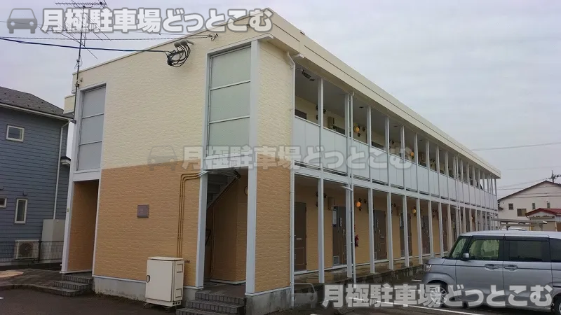 高岡市木津261－1の月極駐車場1