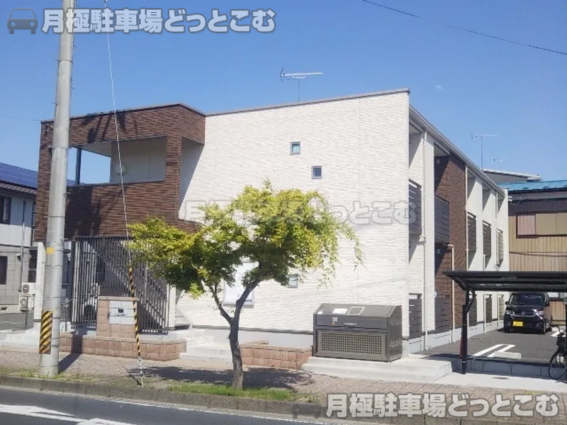 黒川郡大和町吉岡天皇寺9の月極駐車場1