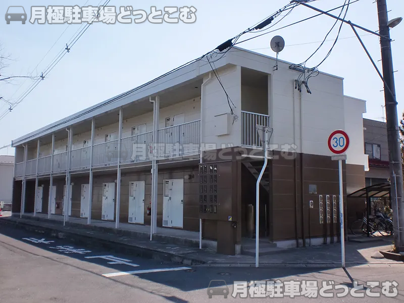 黒川郡大和町吉岡天皇寺72の月極駐車場1